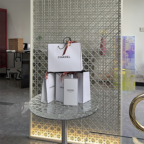 decorative laminated architectural glass for Dior retail shop